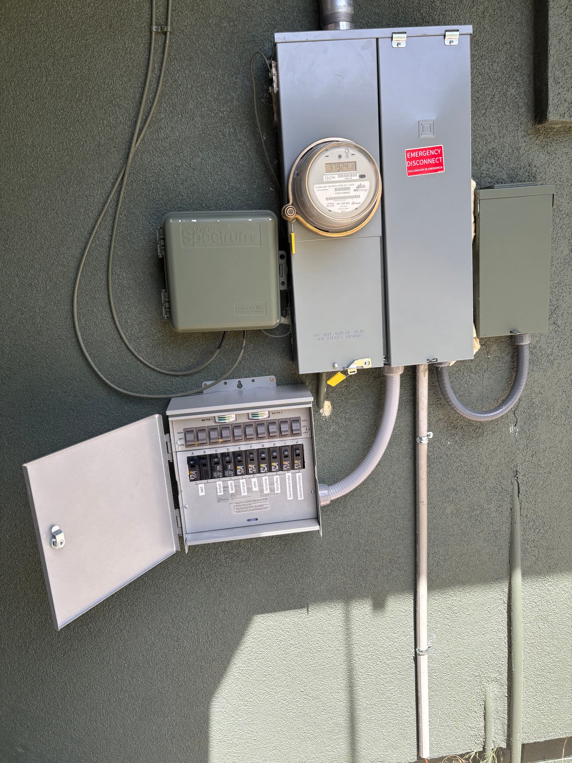 Gallery photos for Manual Transfer Switch Install for Safer Generator Hookup: Image #1