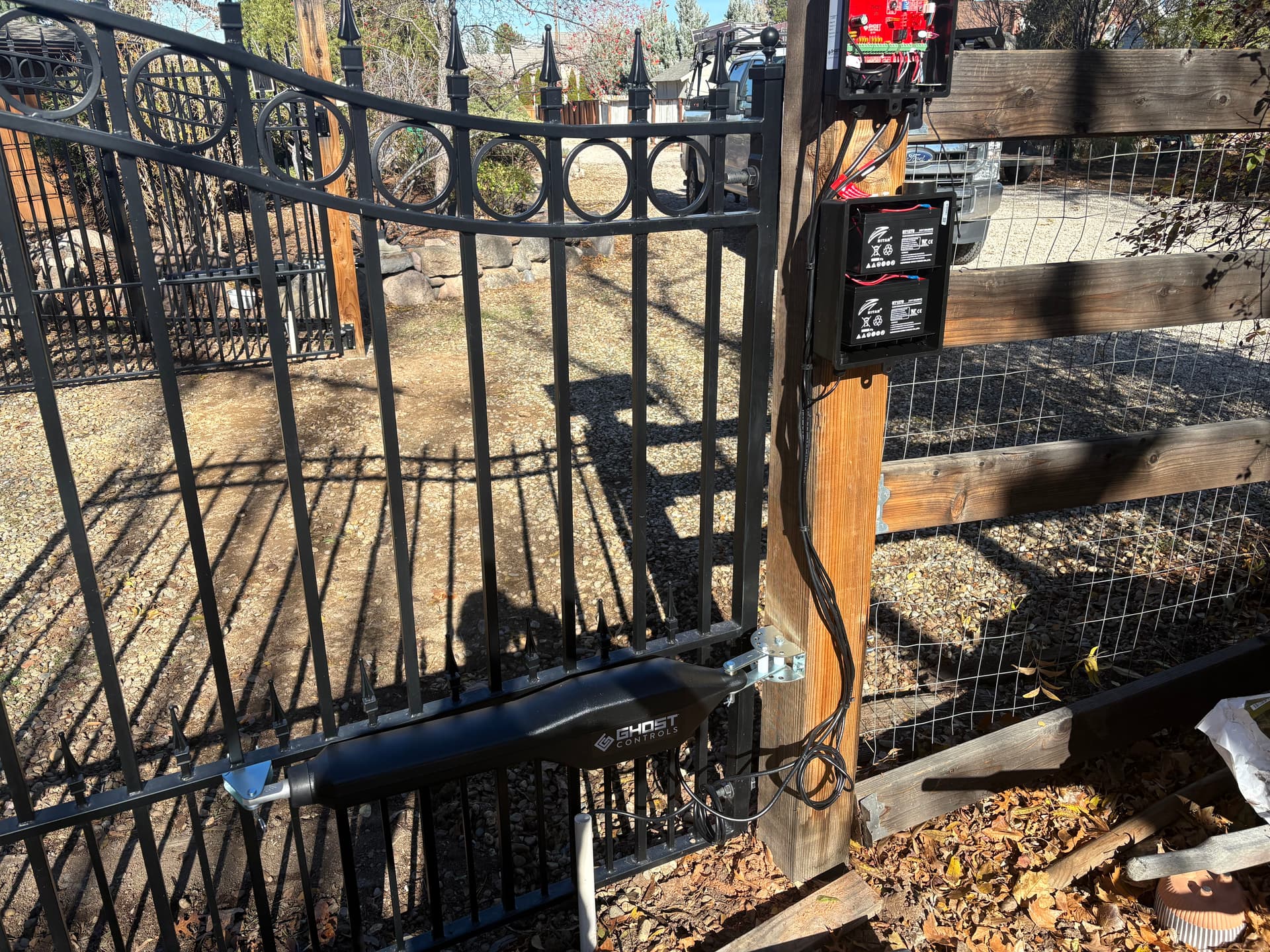 Gallery photos for Solar-Powered Security Gate Opener Installation Done Right: Image #2