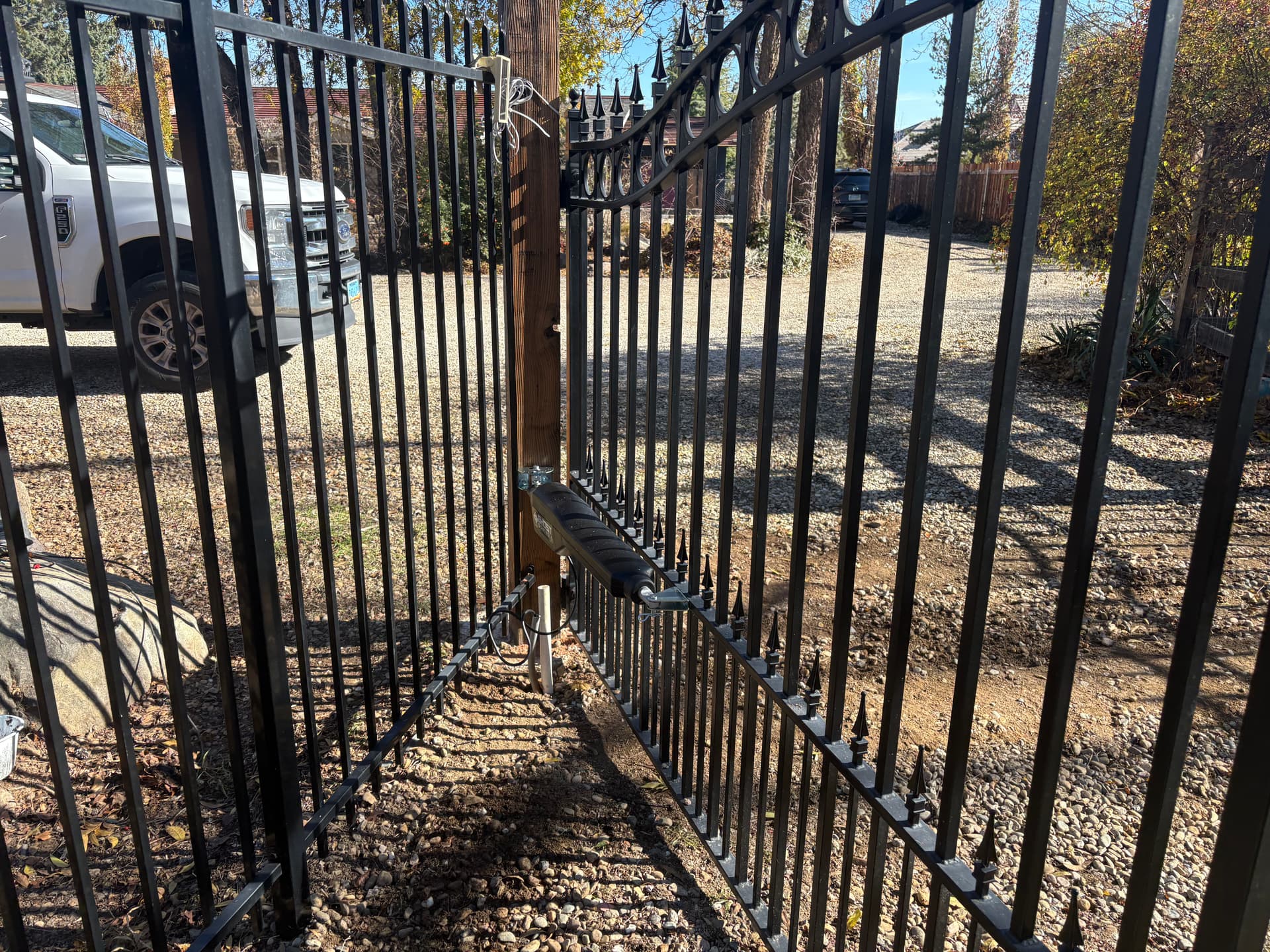 Gallery photos for Solar-Powered Security Gate Opener Installation Done Right: Image #3