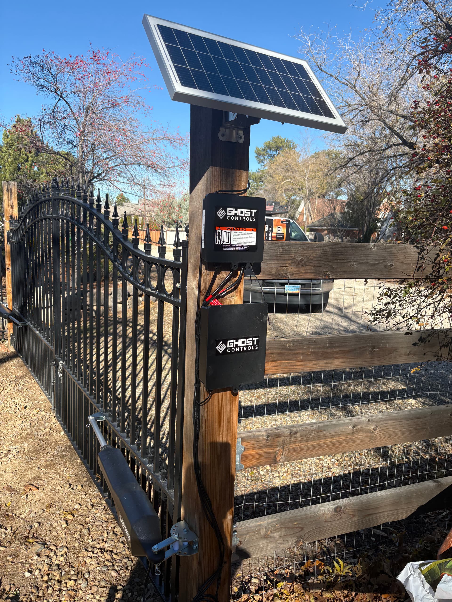 Gallery photos for Solar-Powered Security Gate Opener Installation Done Right: Image #1